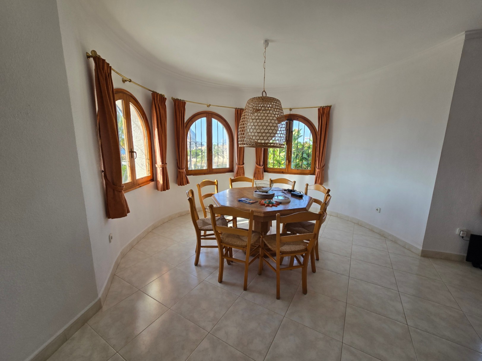 BEAUTIFUL CHALET WITH IMPRESSIVE VIEWS NEAR THE SEA IN CALPE