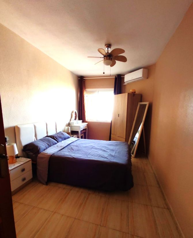 Central apartment with sea views and terrace in Calpe.